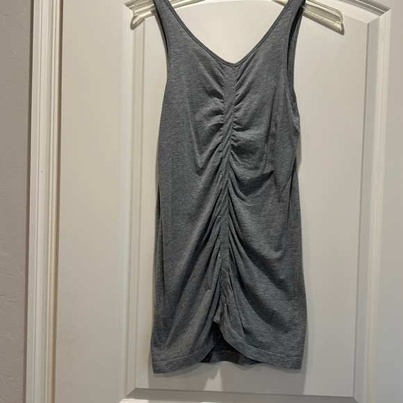 Long Tank Top. - Picture 2 of 3